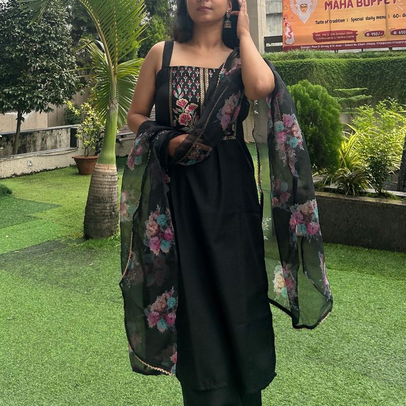 Customized Black Kurti Set