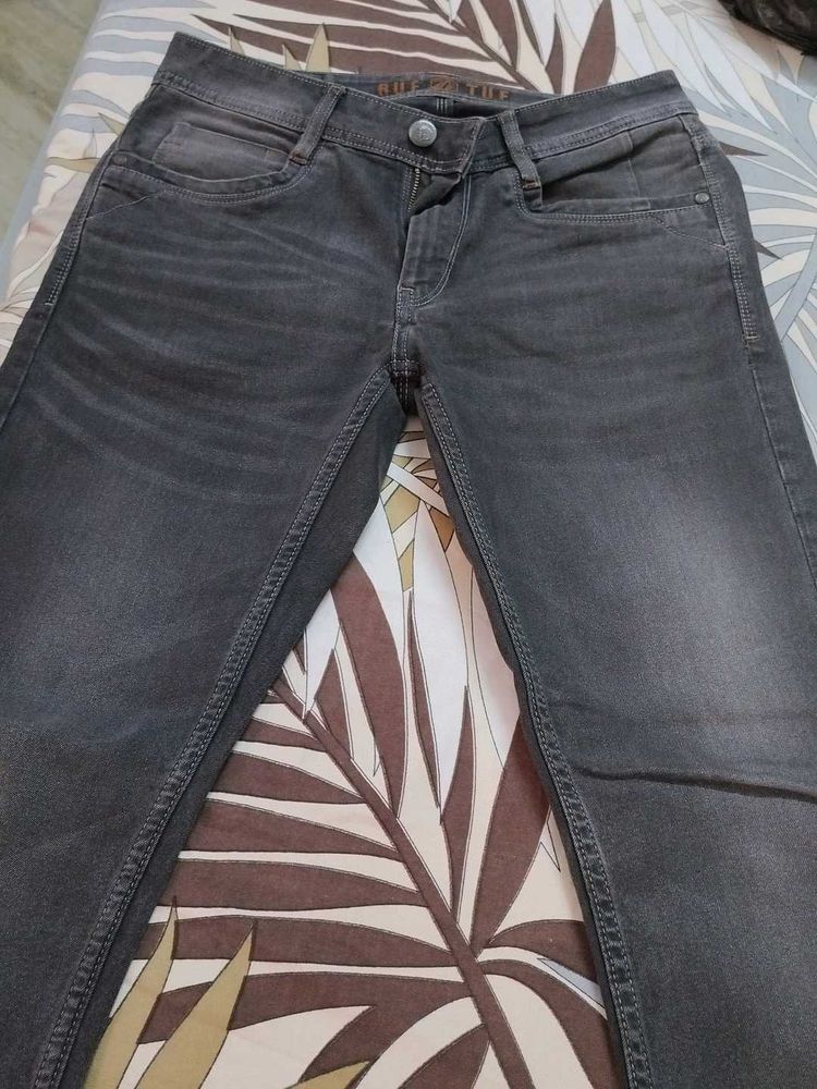 Ruf N Tuf Branded Jeans Like New