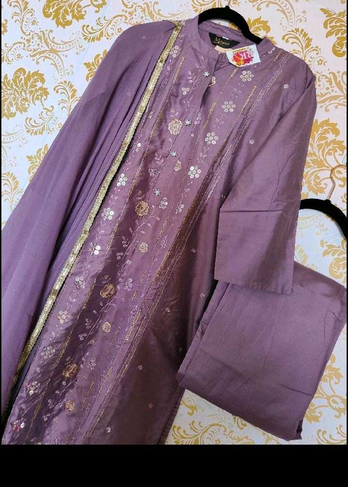 New Three Pcs Suit