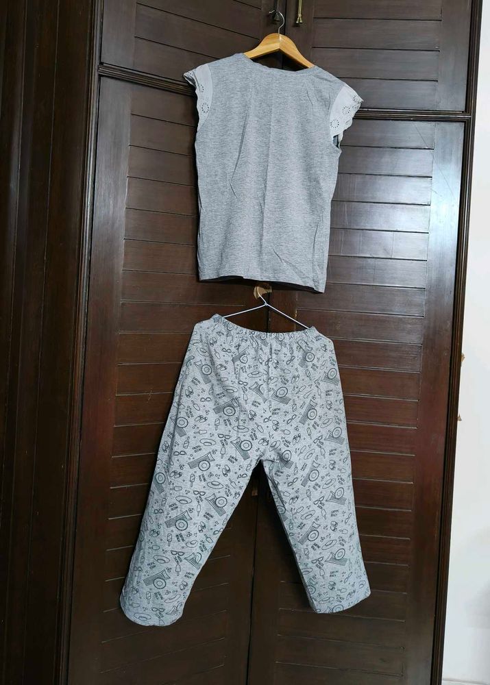 Insense Grey Cotton Nightsuit Capri Set