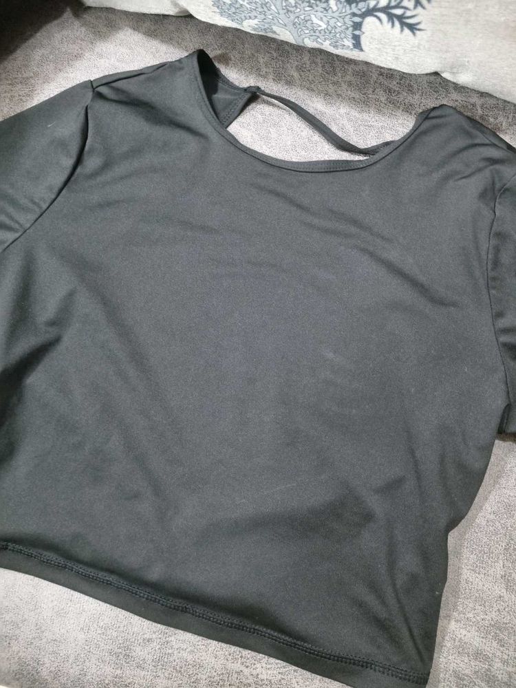 Savana Black Cut-out Top