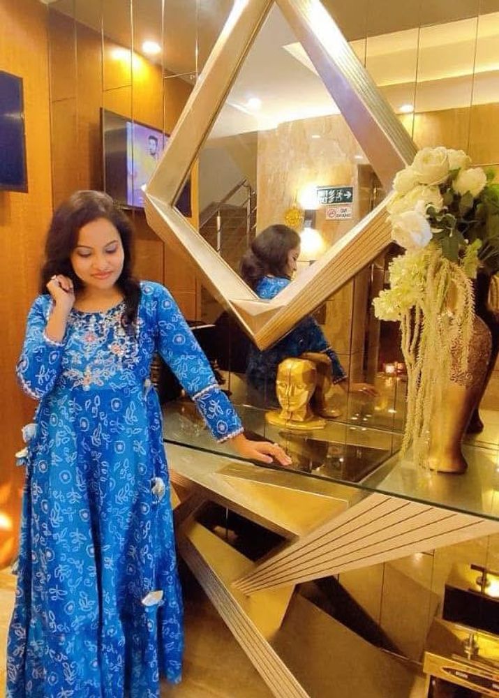 Elegant Blue Embroidered Kurta