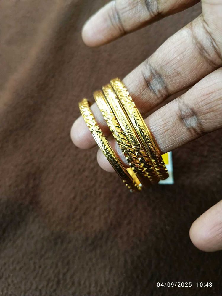 Golden Bangles - Set of 4