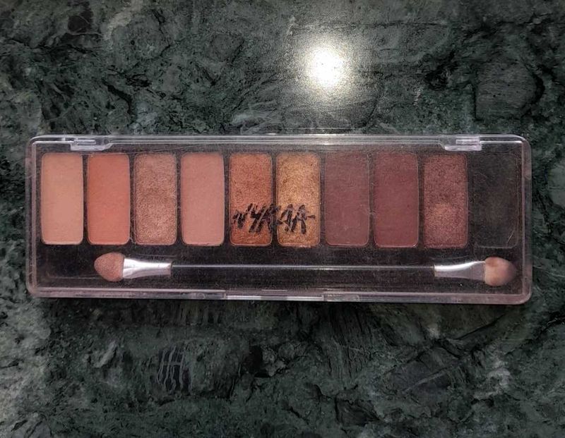 Nykaa Eye Shadow Palette