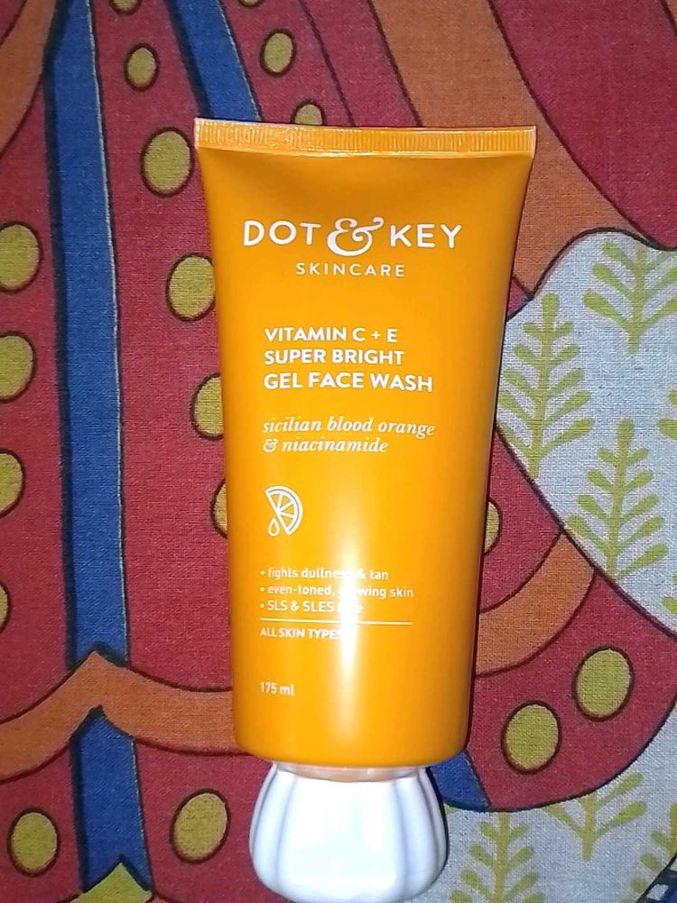 Dot&amp;key Vitamin C +E gel face wash