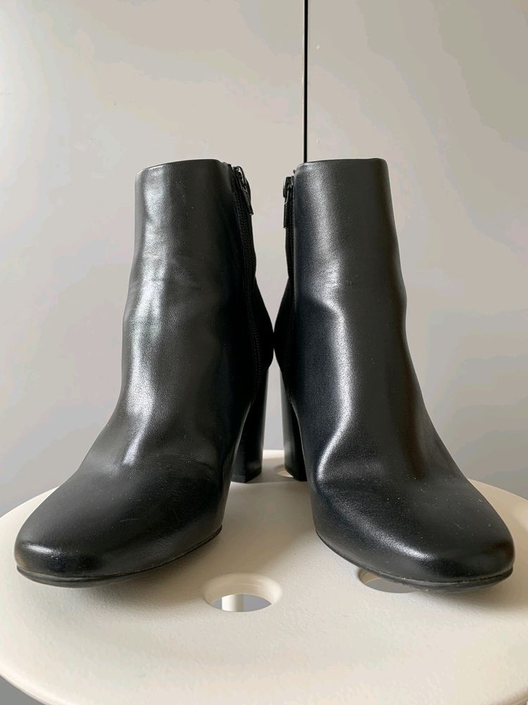 Beautiful Brand New Boots