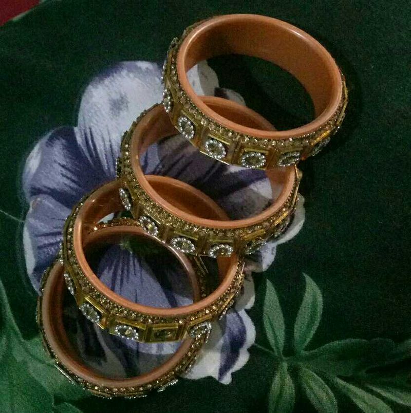 &#34;Handcrafted Stylish Bangles - Perfect for Every O