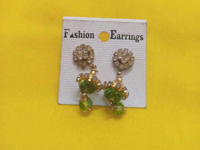 Green Dangle Earrings&amp;Jhumki