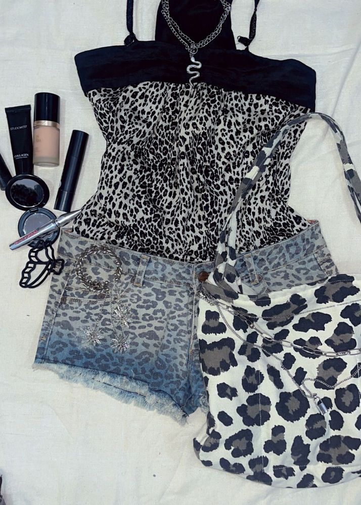 Y2K Leopard Print Shorts ULTIMATE 90sGRUNGE STEAL
