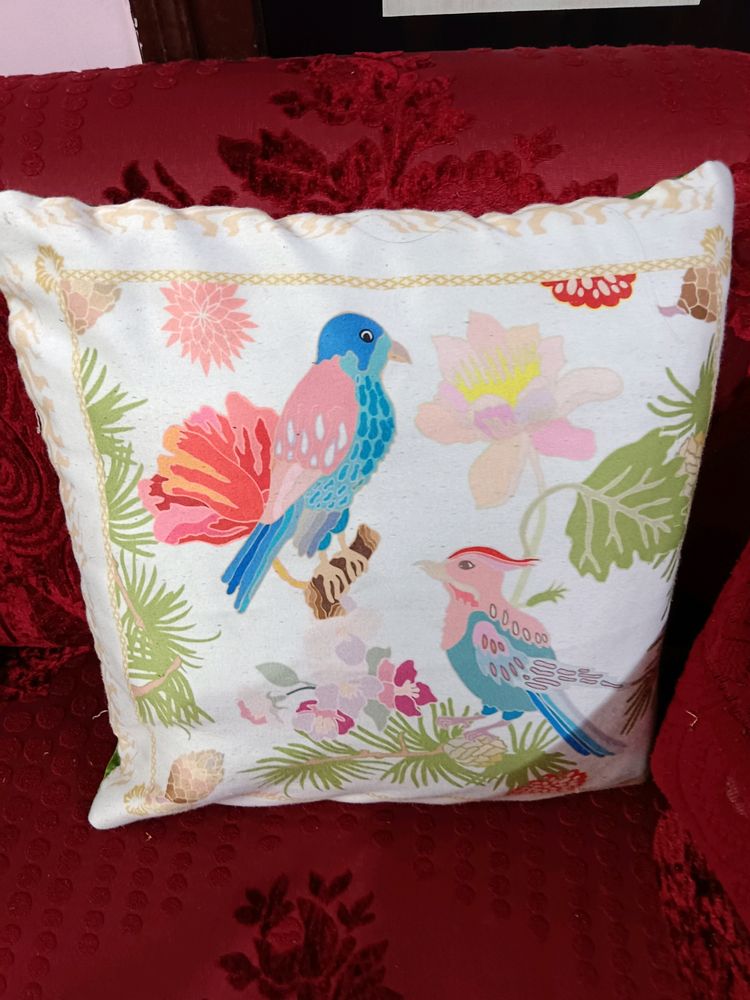 five beautiful custion covers