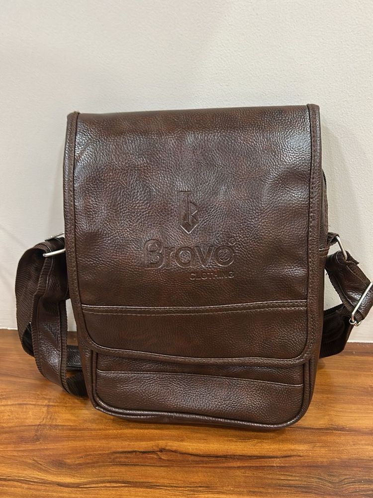 Bravo Clothing Leather Messenger Bag