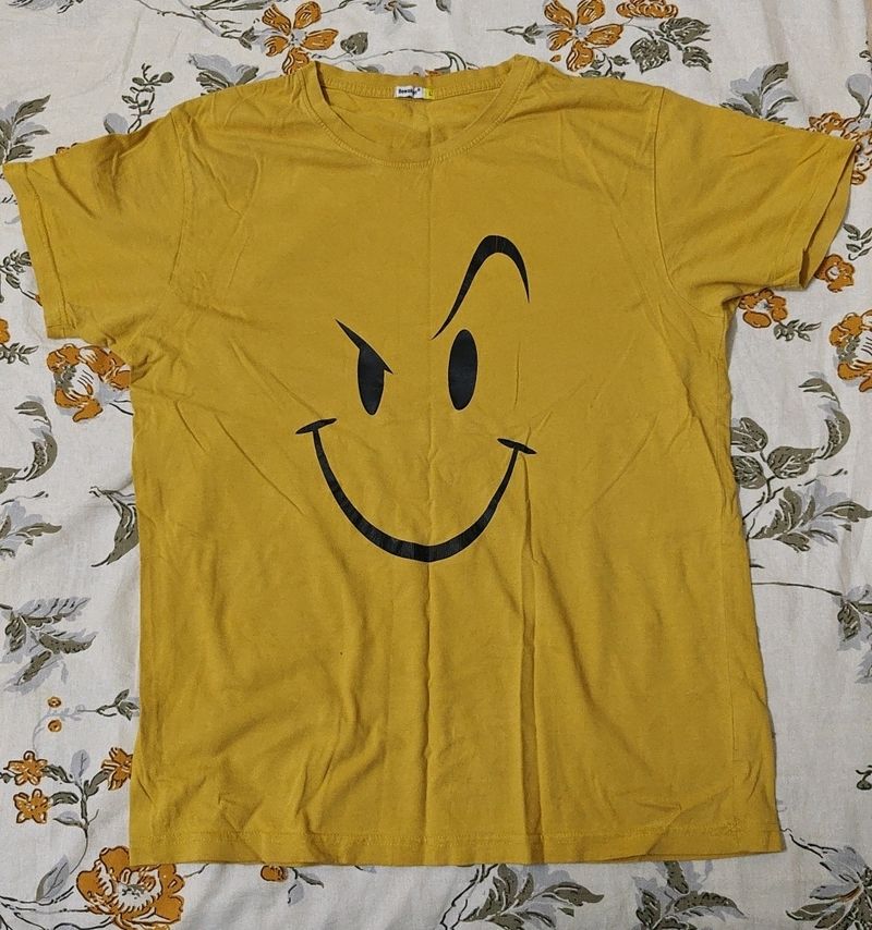 Raised Eyebrow Smirk T-shirt