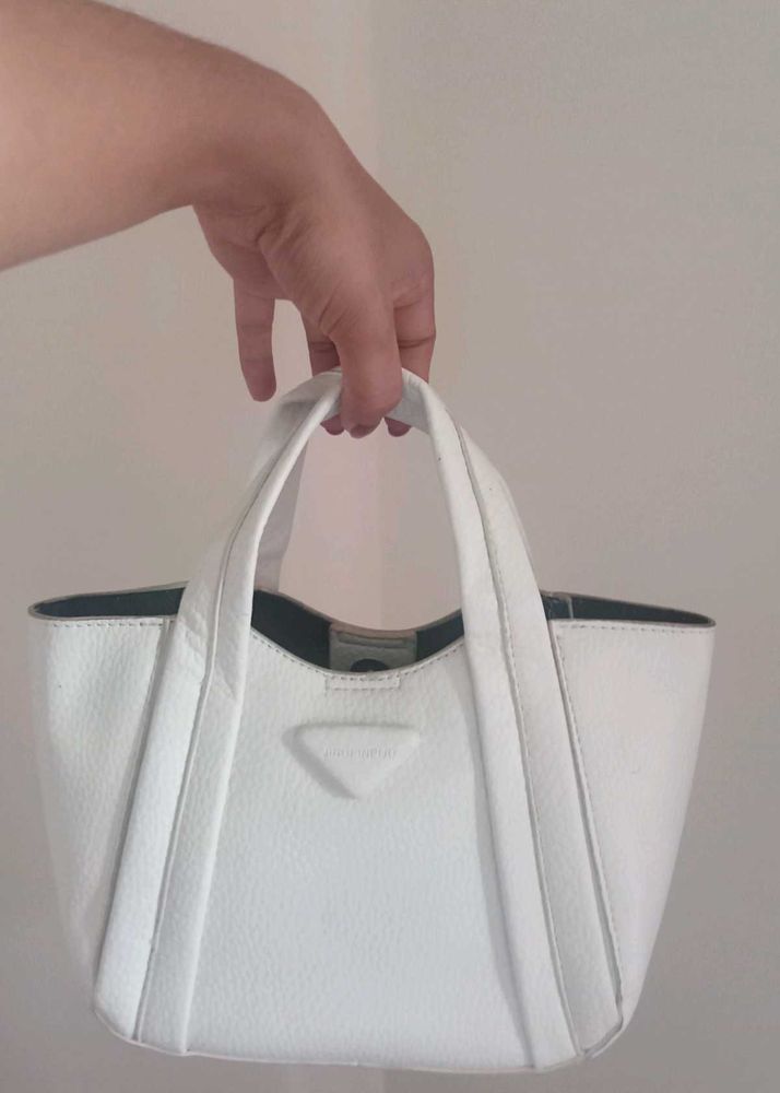 Pretty Handbag For Women