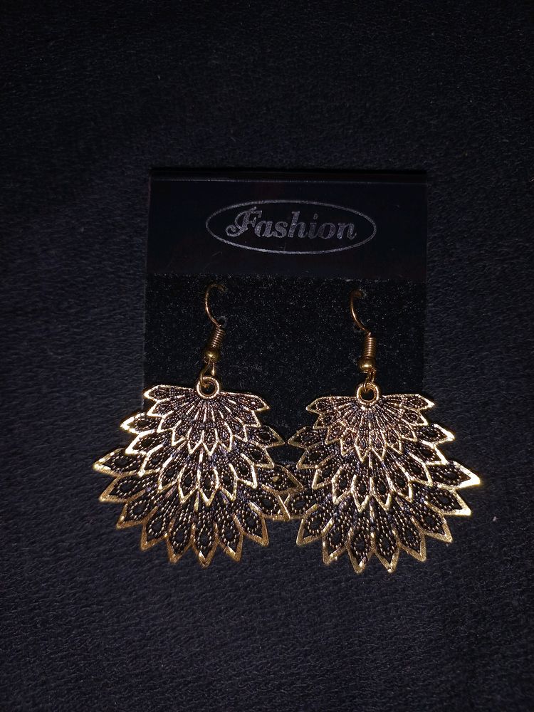 Golden Oxidised  Earring