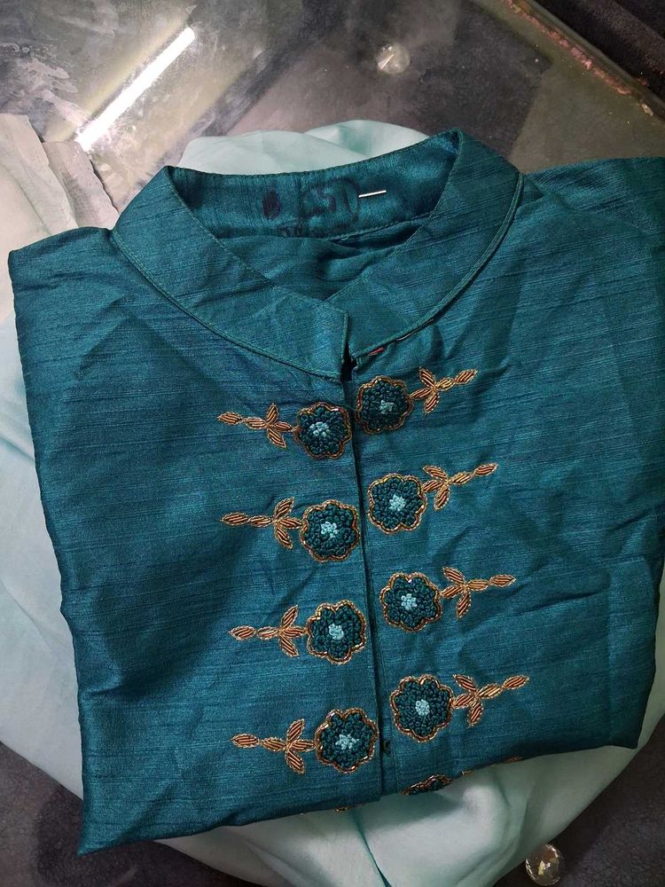 Elegant Teal Embroidered Kurta