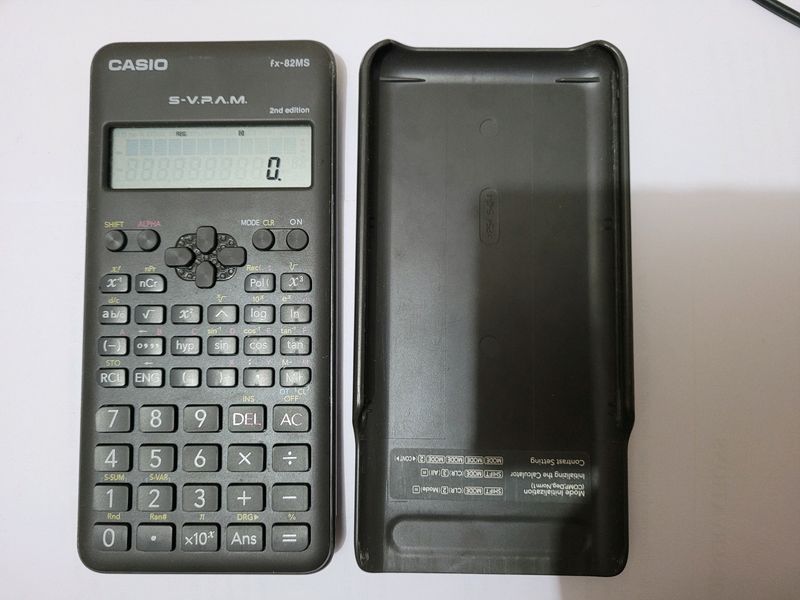 Scientific Calculator 82 Ms