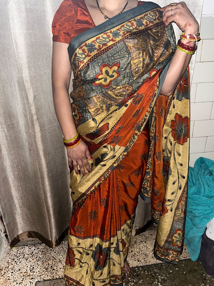 Crepe saree with blouse