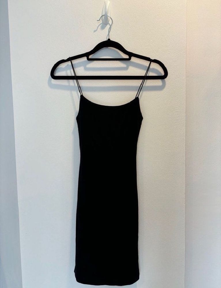 zara fitted dress in black ☻
