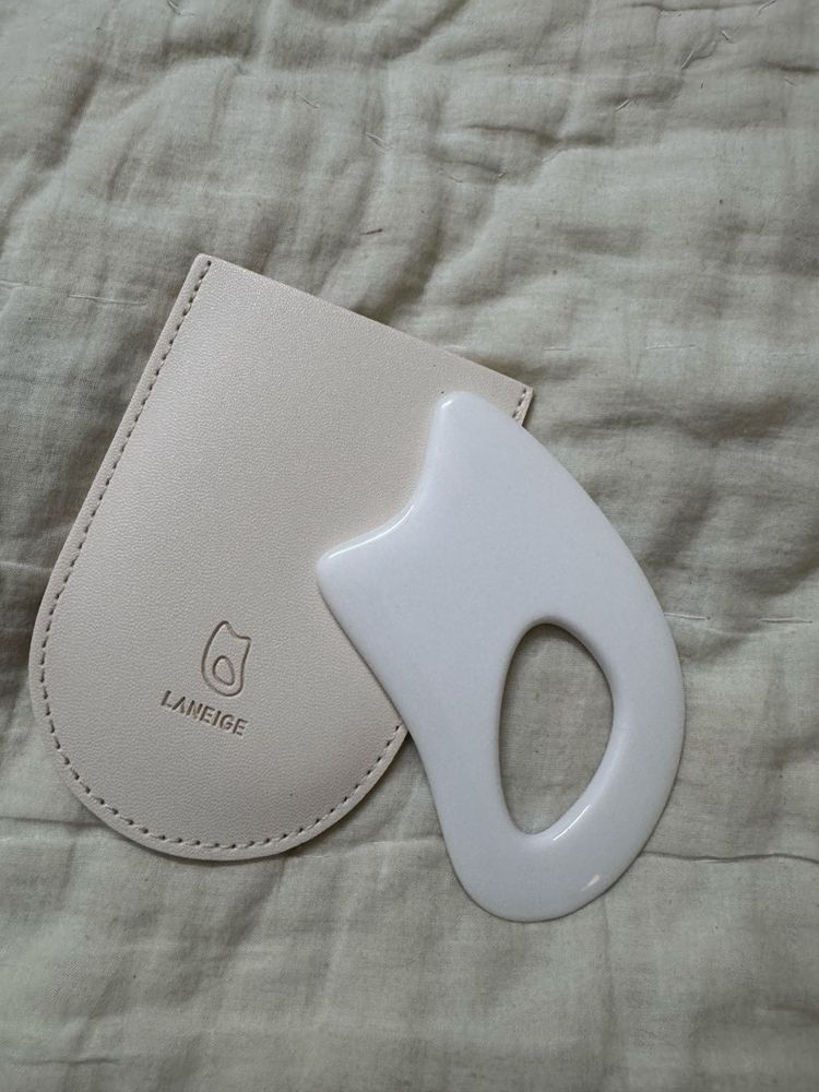 Laneige Gua Sha Tool with Pouch