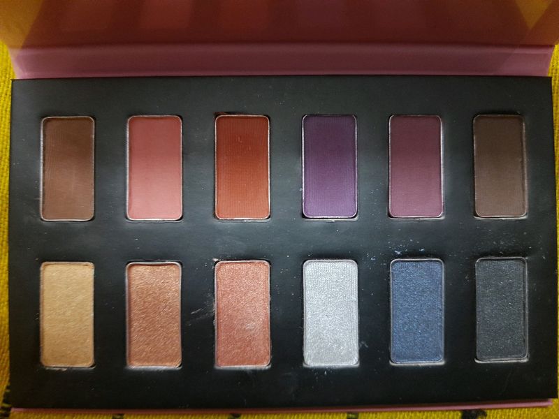 Eyeshadow Palette By MY GLAMM