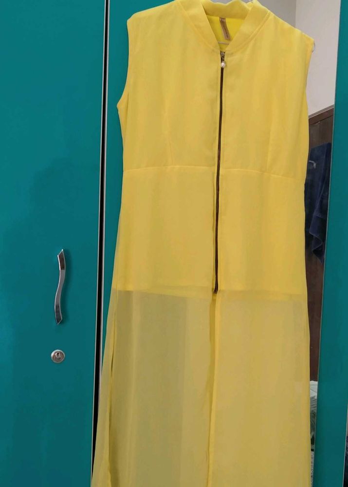 Chic Yellow Sleeveless Dress