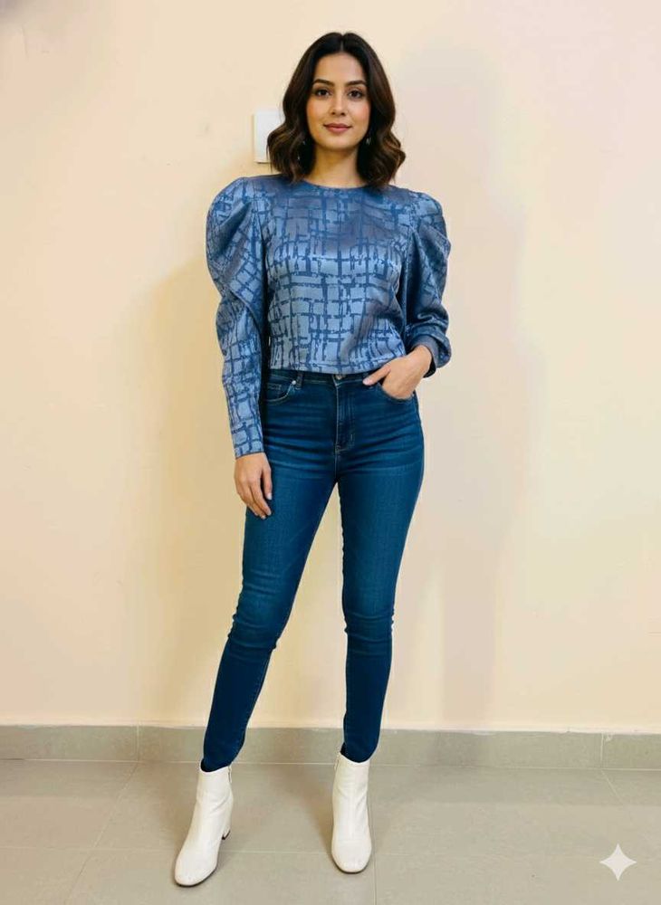 Stylish Blue Patterned Top