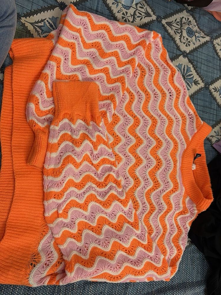 Stylish Patterned Knit Sweater