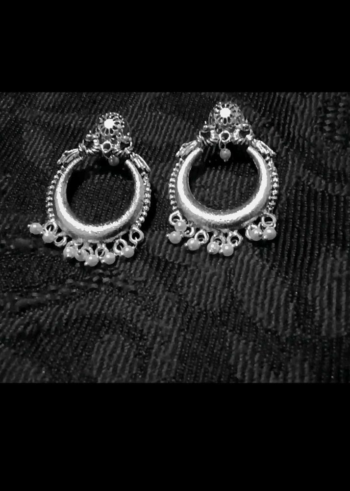Elegant Silver Jhumka Set
