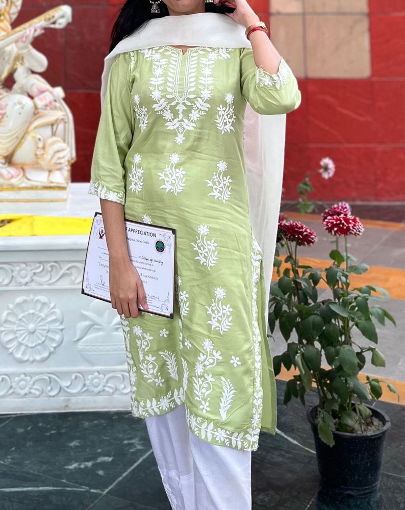 Elegant Green Embroidered Kurta Set