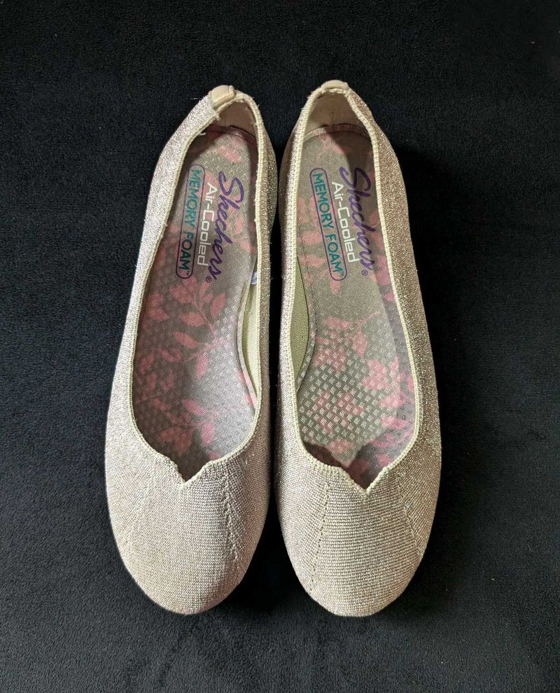 Skechers Ballet Flats - (Fits UK5)