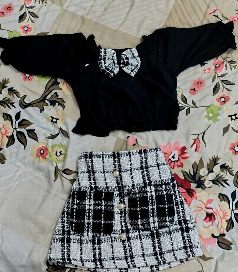 Cute Black &amp; White Outfit Set
