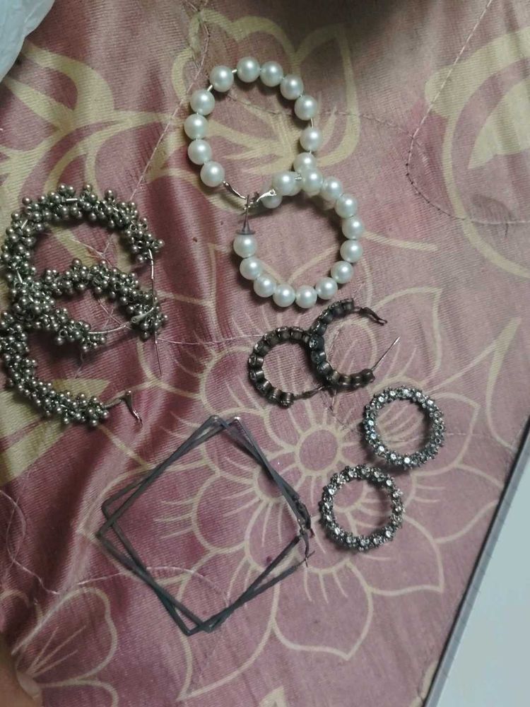 Earings