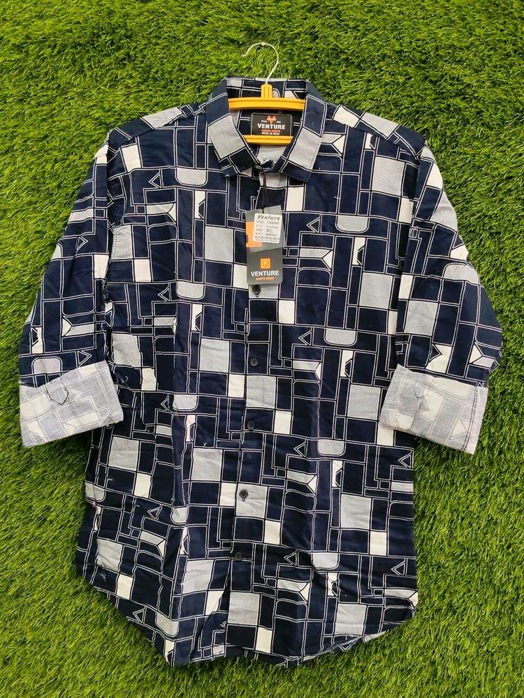 Venture Geometric Print Shirt - Size Xl