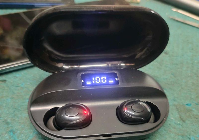 Earbuds