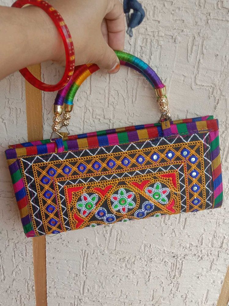 Newly And Stylish Bag