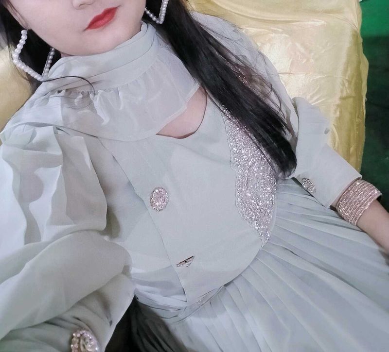 Gorgeous Dress For Gorgeoues Girls