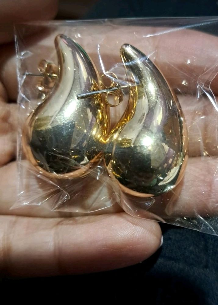 Golden Statment Earrings