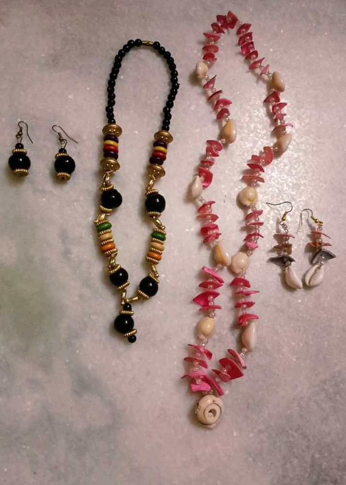 Necklace &amp; Earring Set