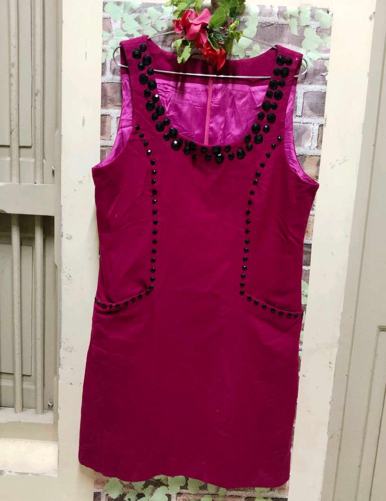 Chic Pink Sleeveless Dress