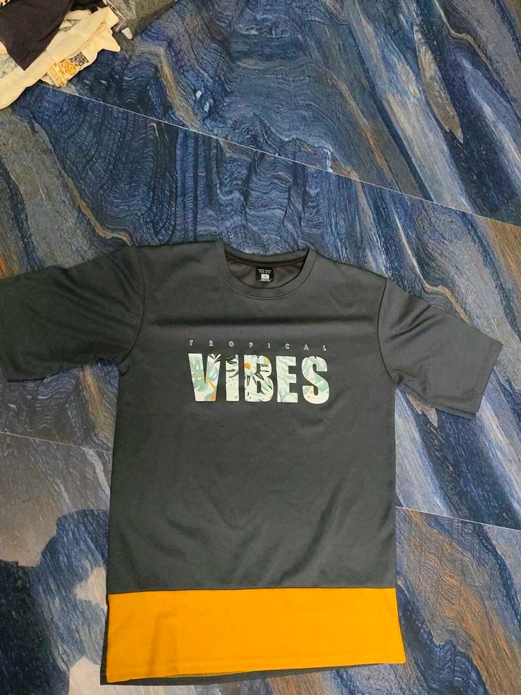 Tropical Vibes Tee