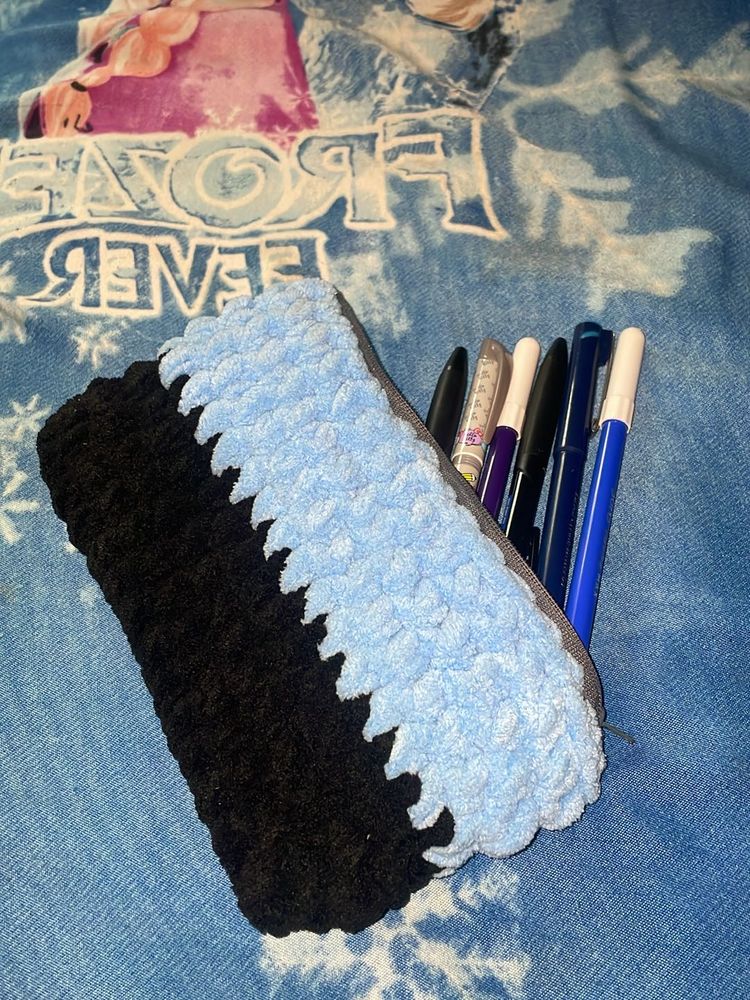 Crochet Pencil Pouch