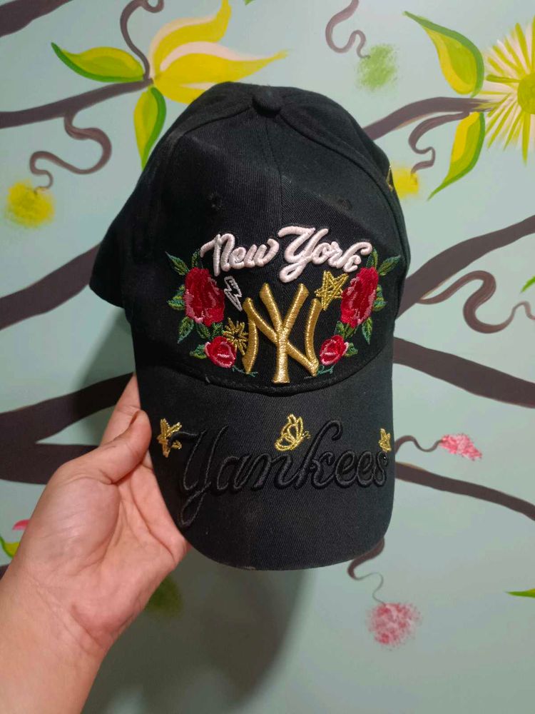 New York Yankees Floral Cap