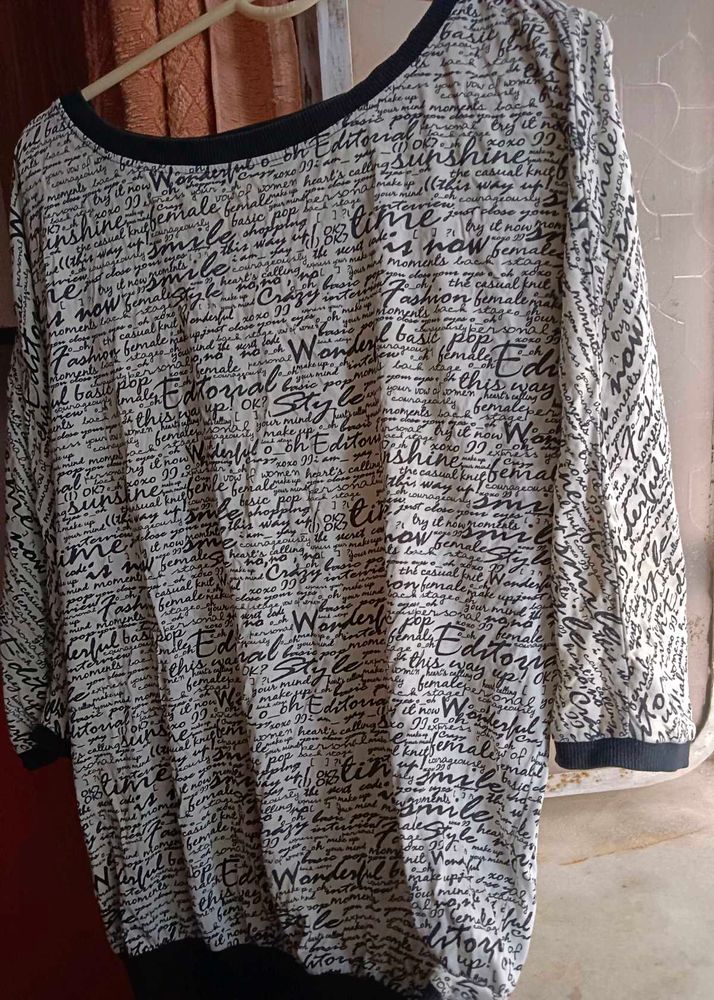 Printed Women&#39;s Top