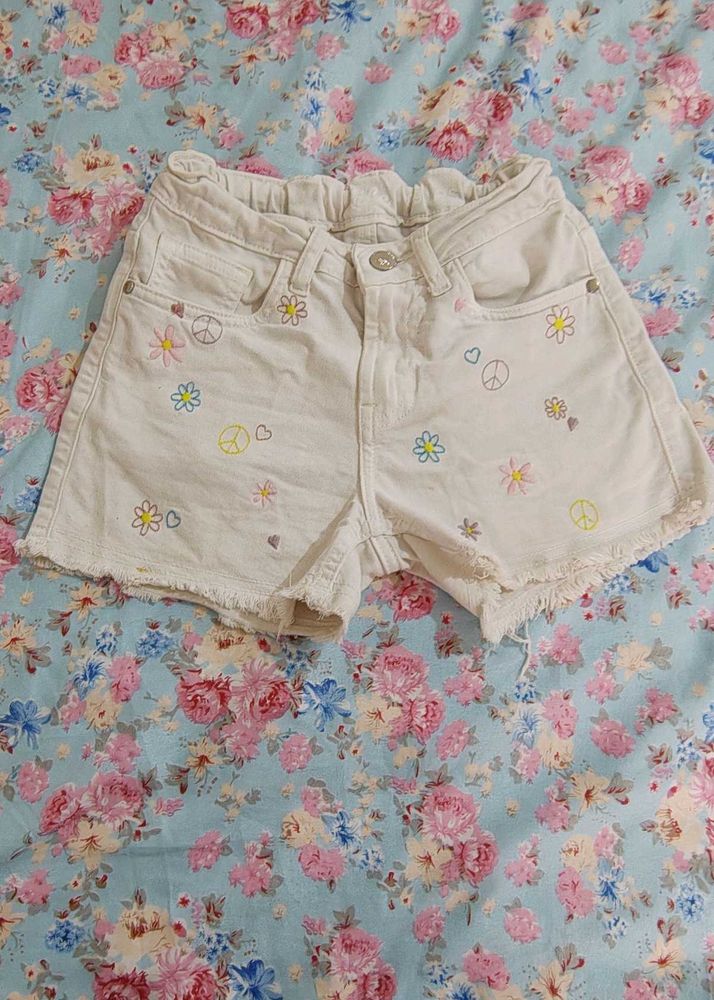 LIFE Embroidered White Denim Shorts Size 8-9 Years