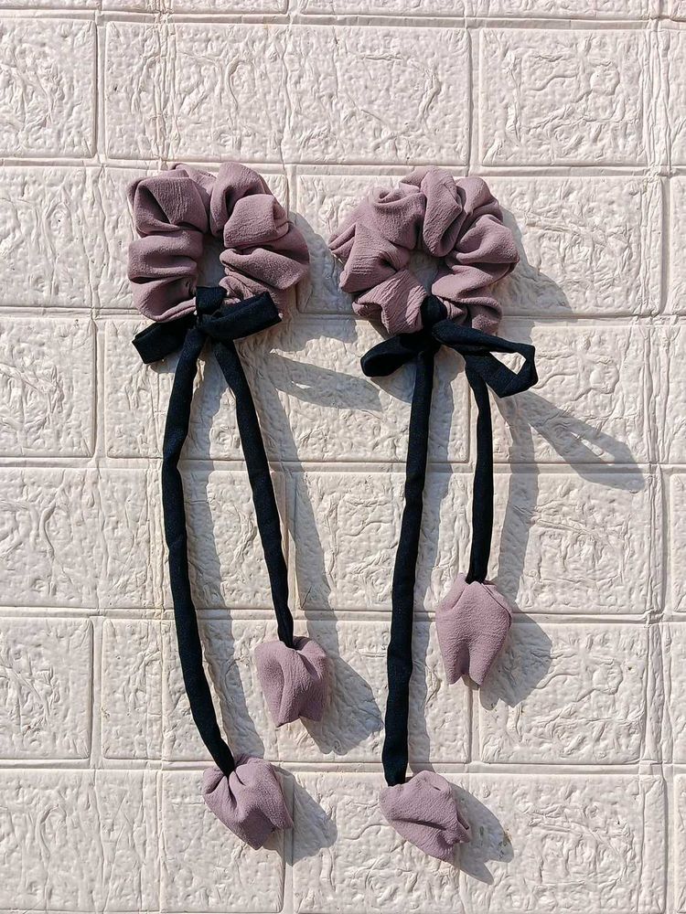 Tulip Scrunchies (2) 🎀