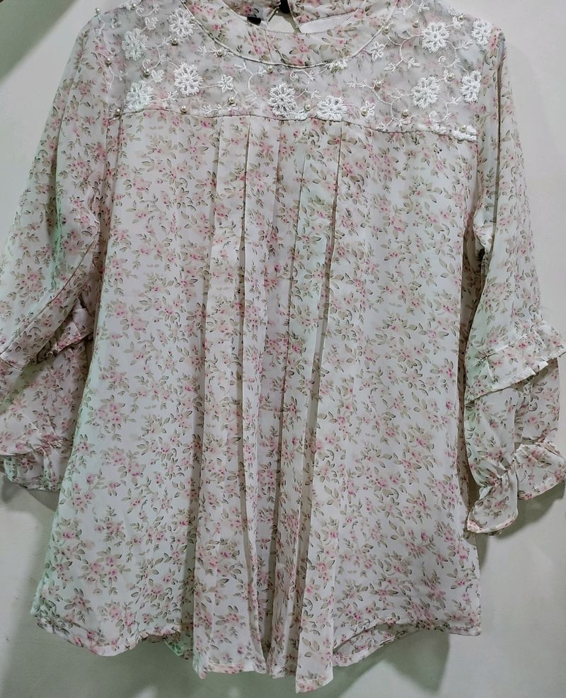 Floral Boxy Top  With Long Sleeves