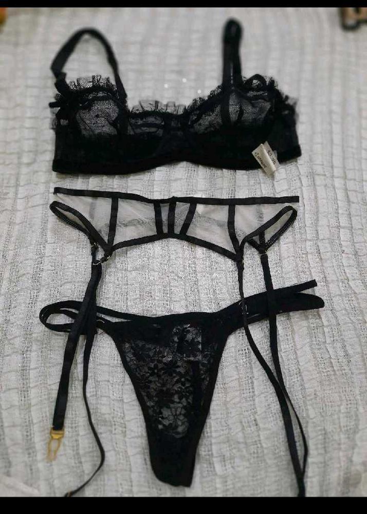 Black Lace Lingerie Set