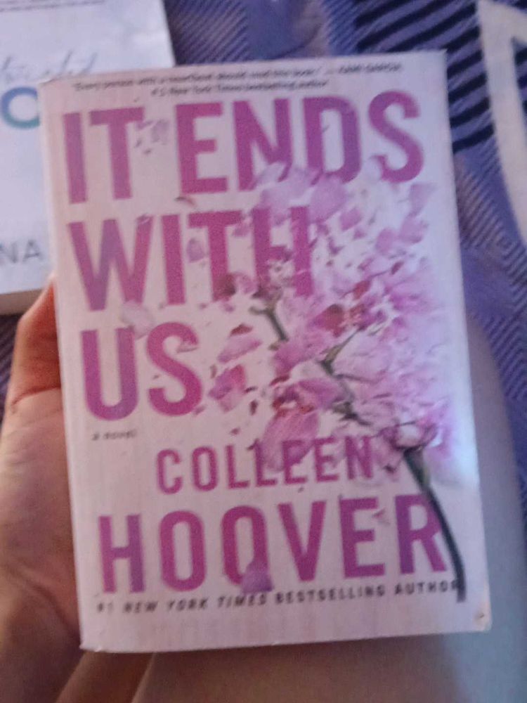 It Ends With Us by Colleen Hoover