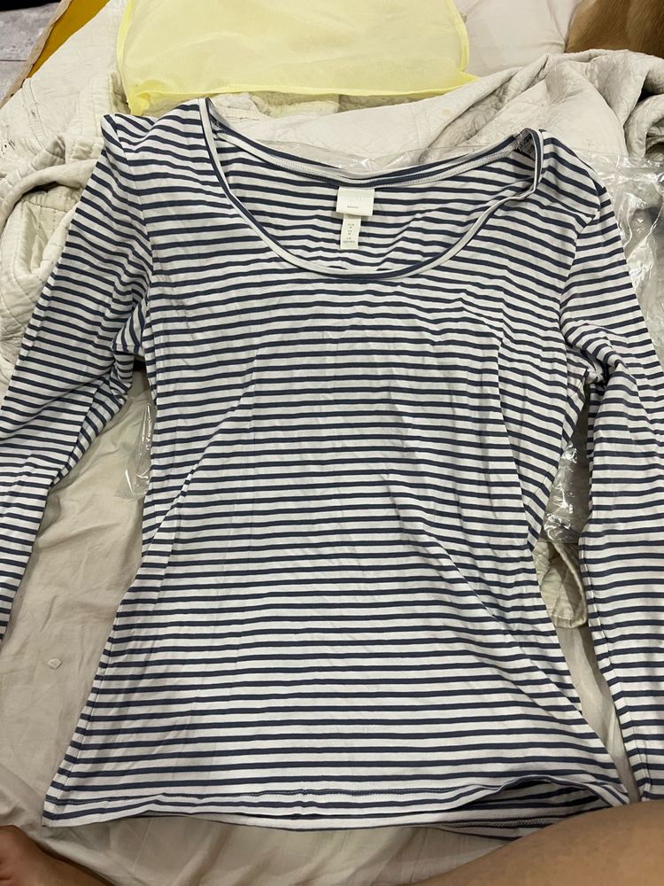 H&amp;M Striped Long Sleeve Top