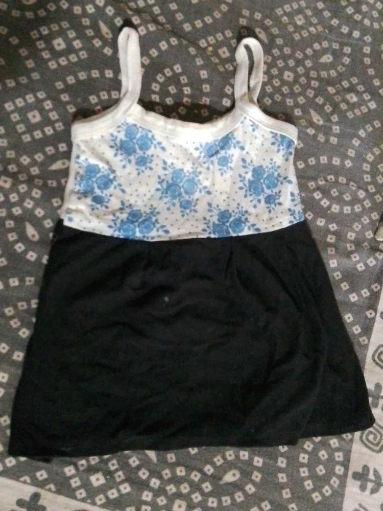 Floral Top - Casual &amp; Cute